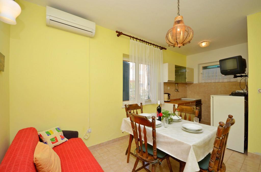 Apartments Secret Garden โวดีเซ ภายนอก รูปภาพ