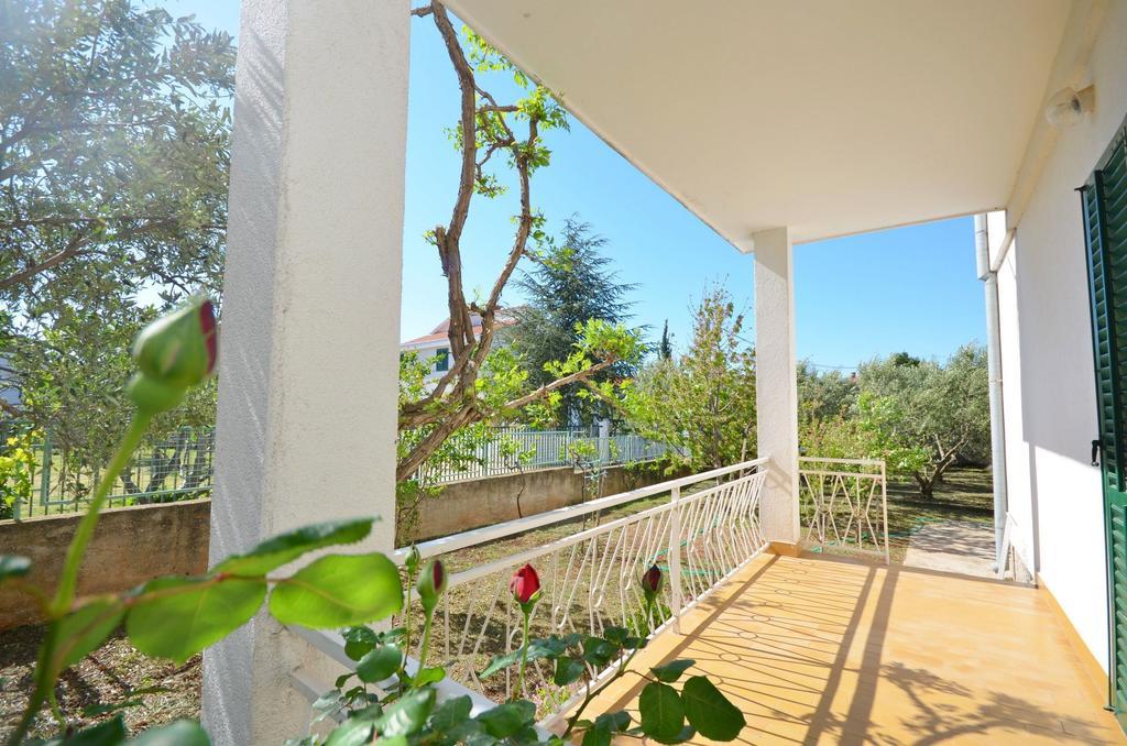 Apartments Secret Garden โวดีเซ ภายนอก รูปภาพ